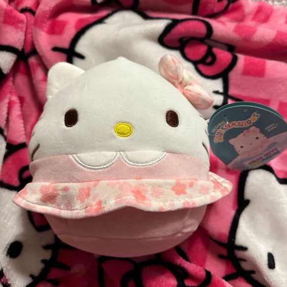 hellokitty plush new - Picture 1 of 2